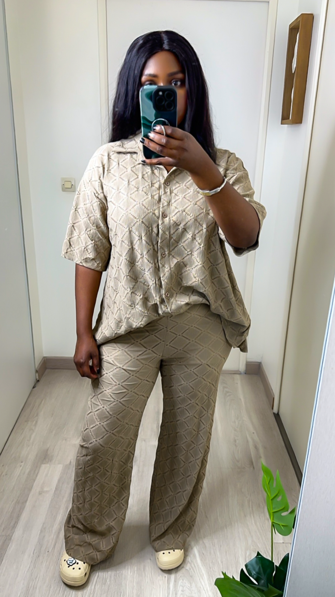 Ensemble haut et pantalon taupe